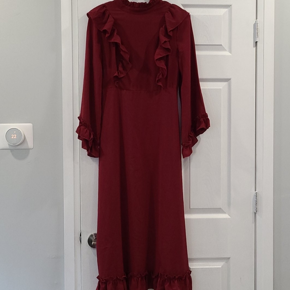 Dress - Picture 3 of 3